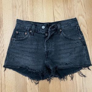 501 Levi’s Original Women’s Shorts
